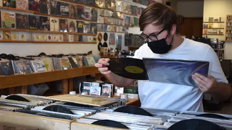 Warbler Records & Goods