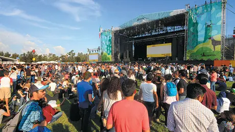 corona capital scene